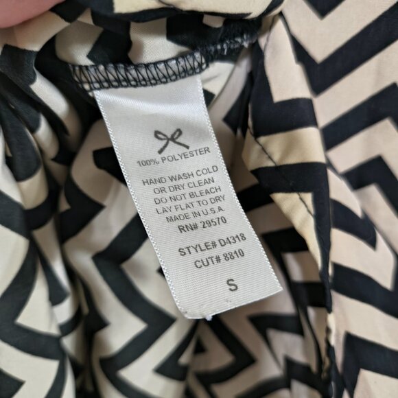 Everly Size Small Black Beige Chevron Print Long Sleeve Tunic Dress - Picture 4 of 6